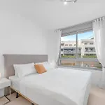 Spacious Garden With Balcony By Caseo Apartment Estepona