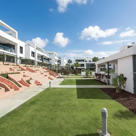 Spacious Garden With Balcony By Caseo Lejlighed