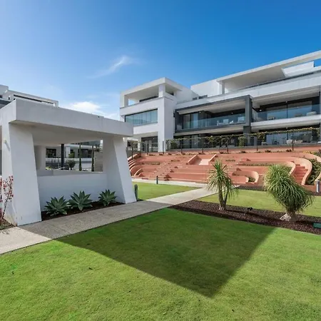 Spacious Garden With Balcony By Caseo * Estepona